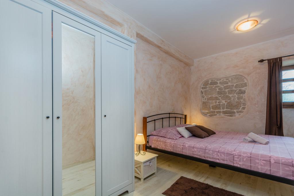 Apartment Velenik D&I โปเรช ภายนอก รูปภาพ