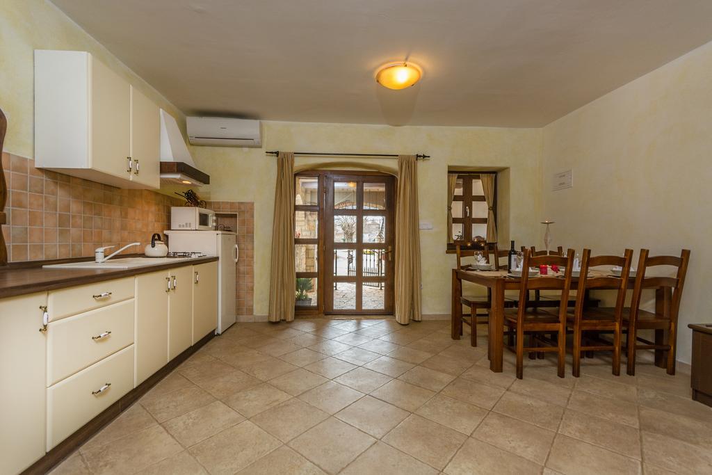 Apartment Velenik D&I โปเรช ภายนอก รูปภาพ
